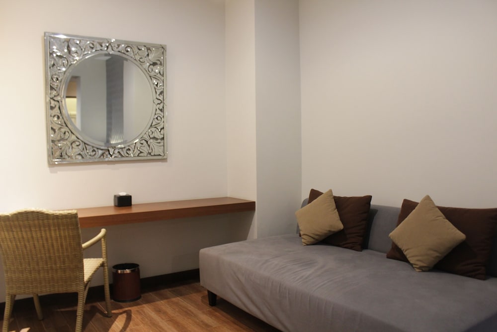 Фото Grand Whiz Hotel Nusa Dua Bali