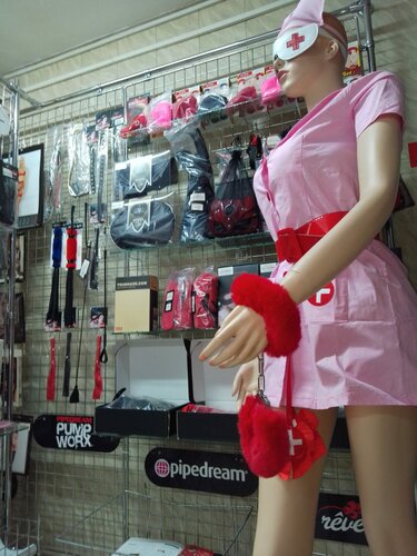 Yosh yigit etuk ayolni sikdi (foto)