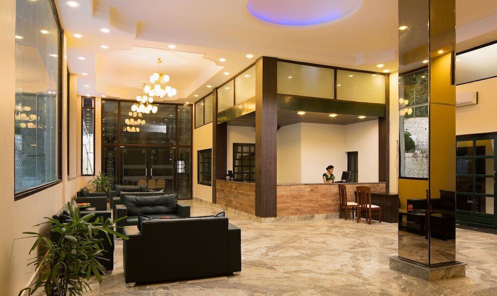 Фото Sterling Nainital