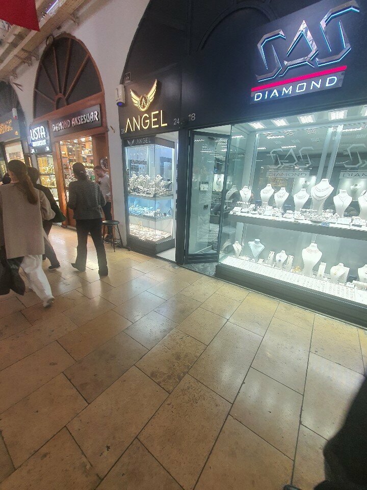 Jewelry store SAS Diamond, Istanbul, photo