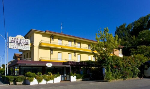 Гостиница Albergo Ristorante Protti в Каттолике