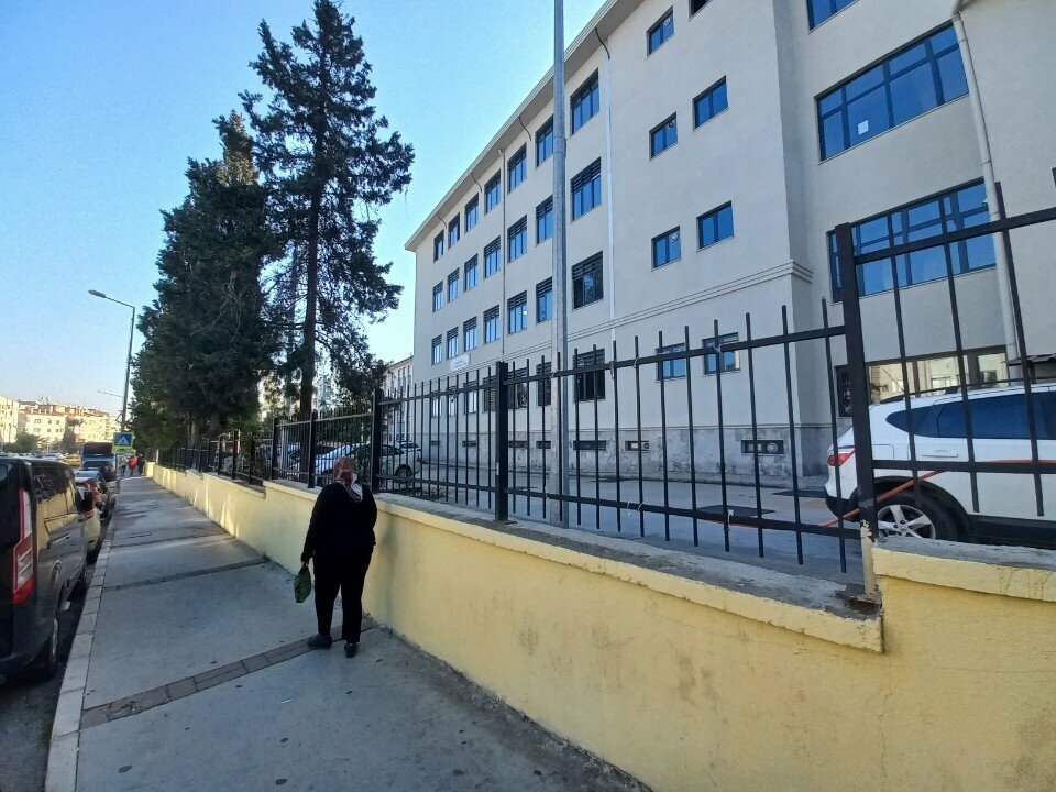 تعليم ثانوي Esrefpasa Anatolian High School ، إزمير، صورة