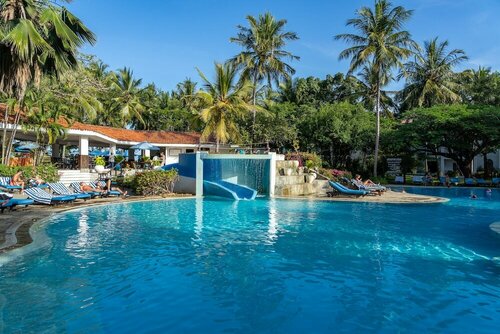 Гостиница Diani Sea Resort в Кении