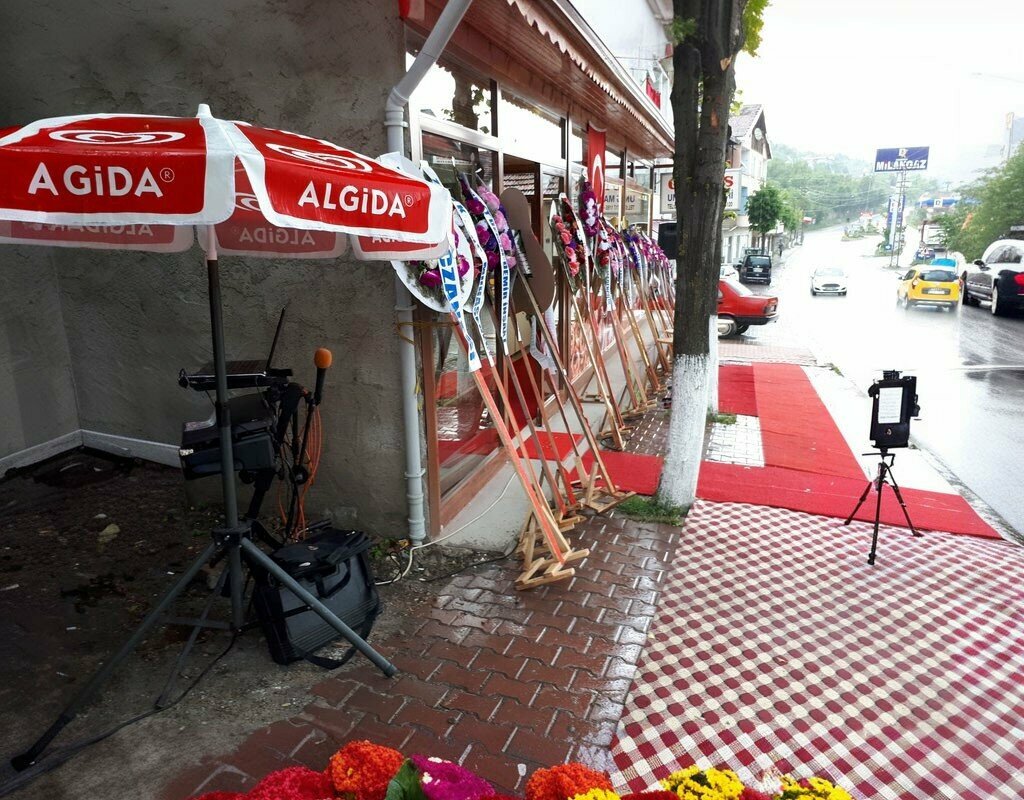 Confectionary Meshur Bostanciogullari Tas Firin Odun Ekmegi, Azdavay, photo