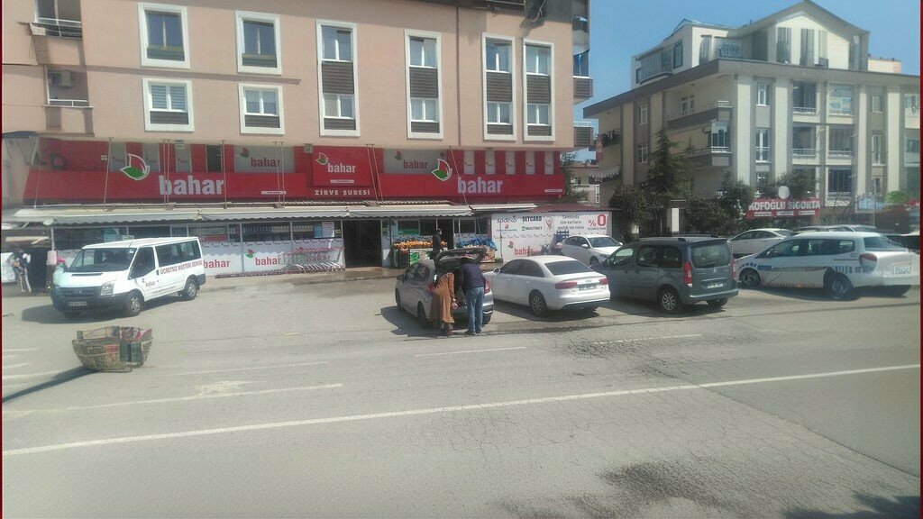 Остановка общественного транспорта Mimar Sinan Tram Stop, Самсун, фото