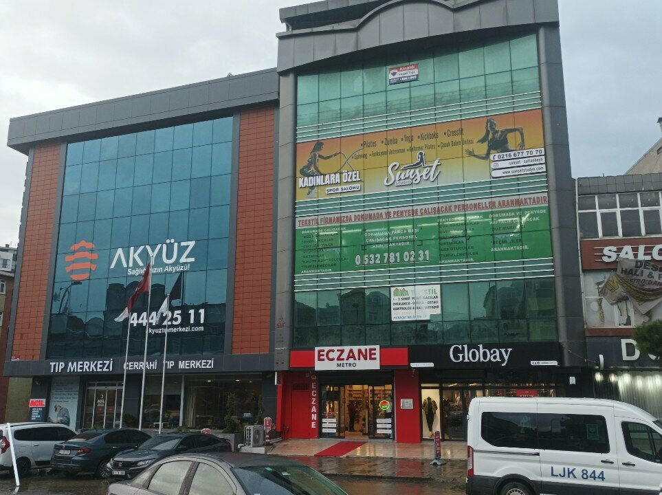 مركز طبي، عيادة Akyüz Cerrahi Tıp Merkezi ، اسطنبول، صورة