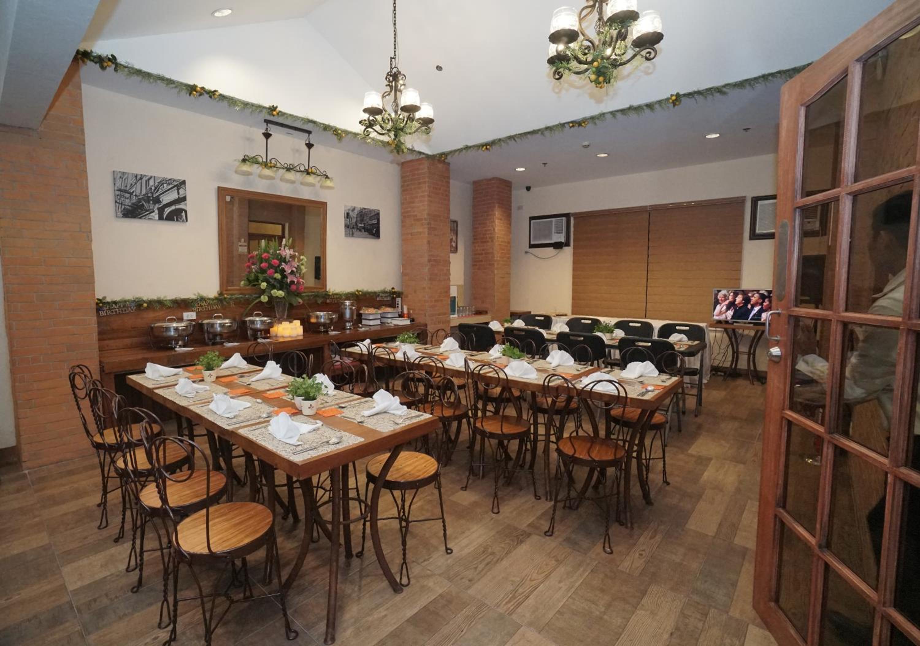 Фото 1775 Adriatico Suites