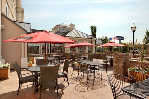Гостиница Hilton Garden Inn West Edmonton в Эдмонтоне