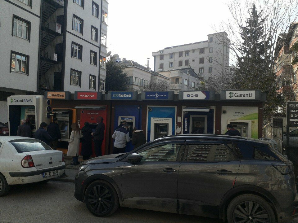 Банкомат Türkiye İş Bankası Bankamatik, Стамбул, фото