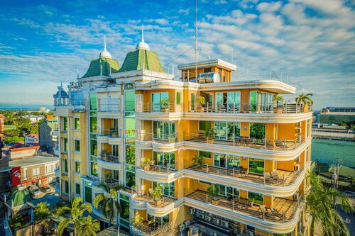 Гостиница Fields Plaza Condo в Провинции Пампанга