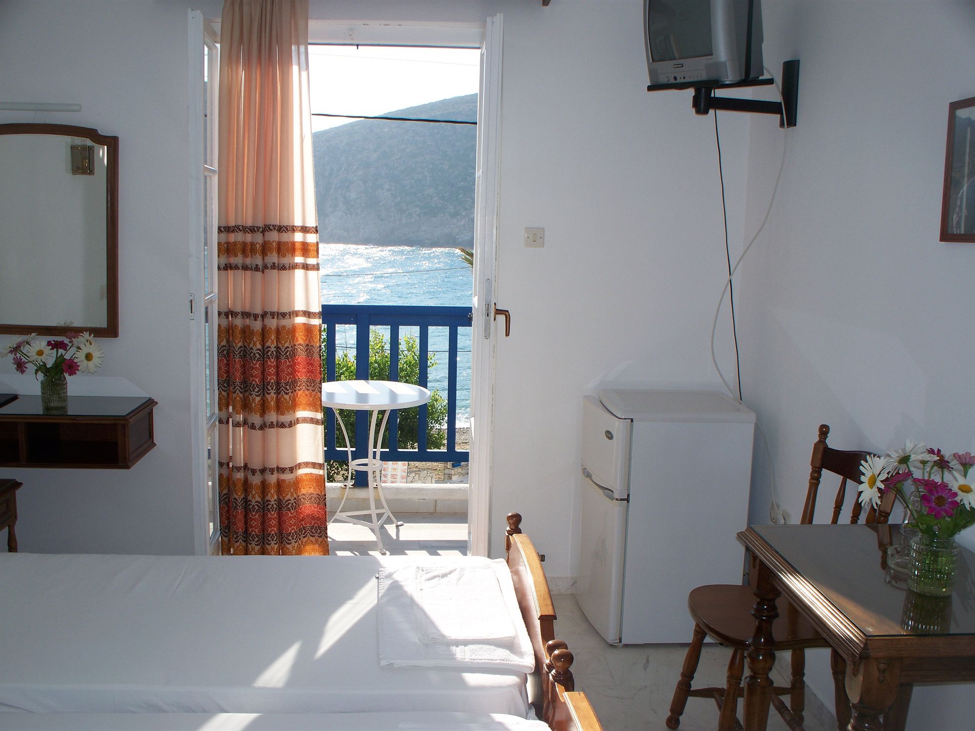 Фото Adonis Hotel Naxos