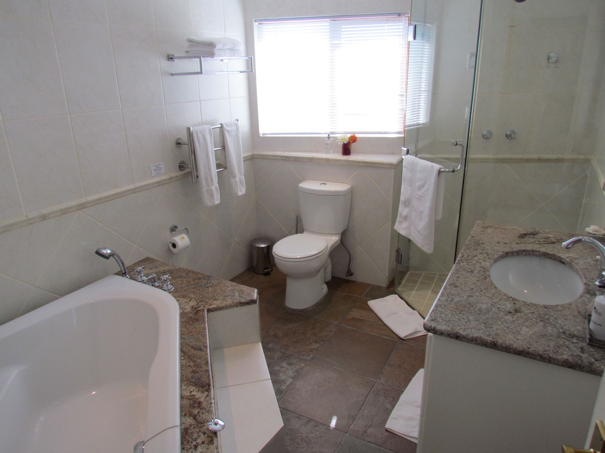 Фото Matumi Golf Lodge