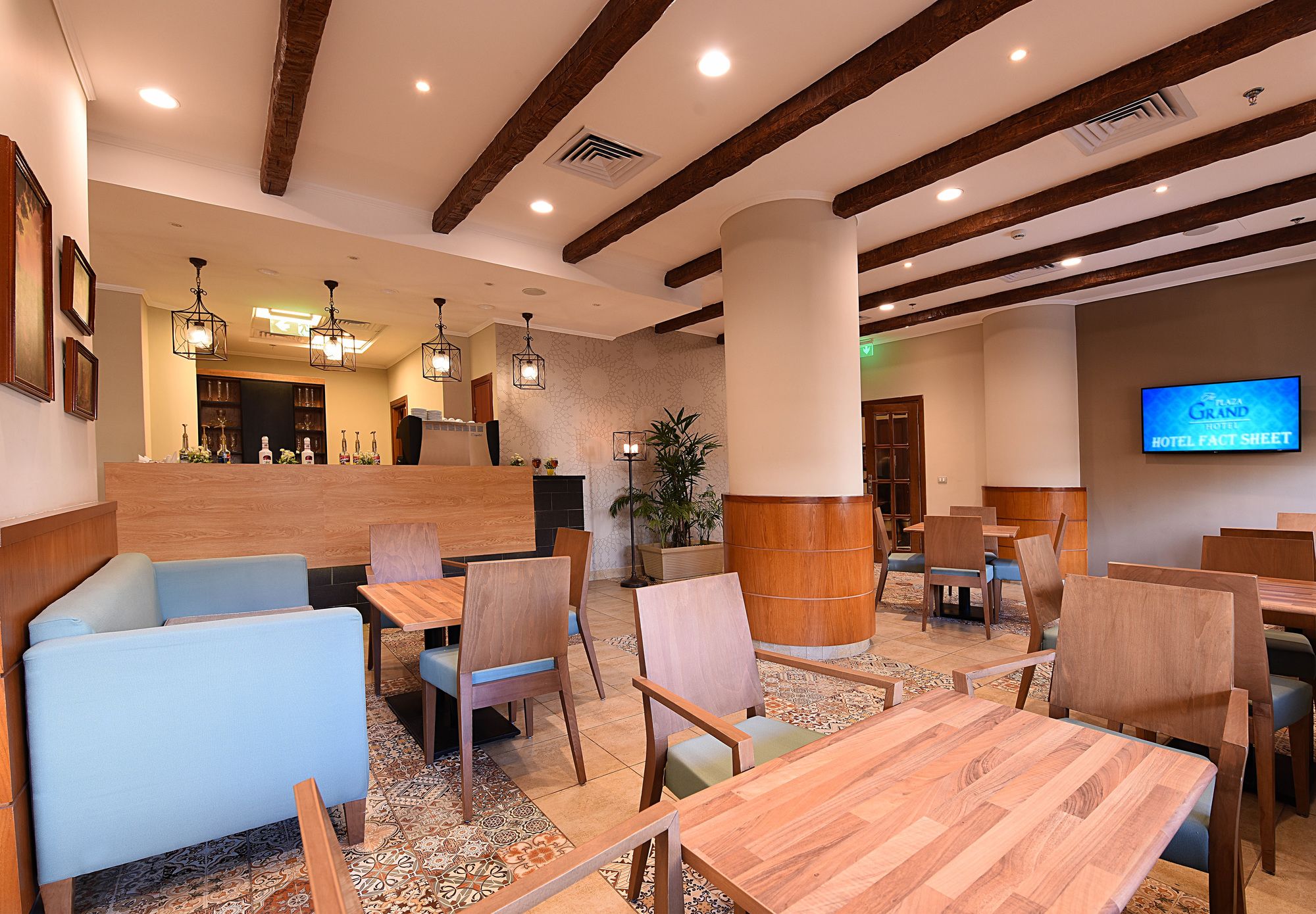 Фото Отель The Grand Plaza