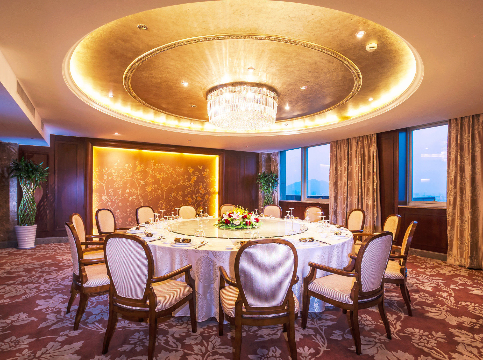 Фото Nade Freedom Hotel