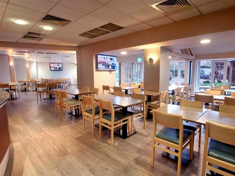 Фото Waterloo Hub Hotel & Suites