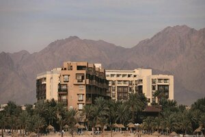 Гостиница Movenpick Resort & Residence Aqaba