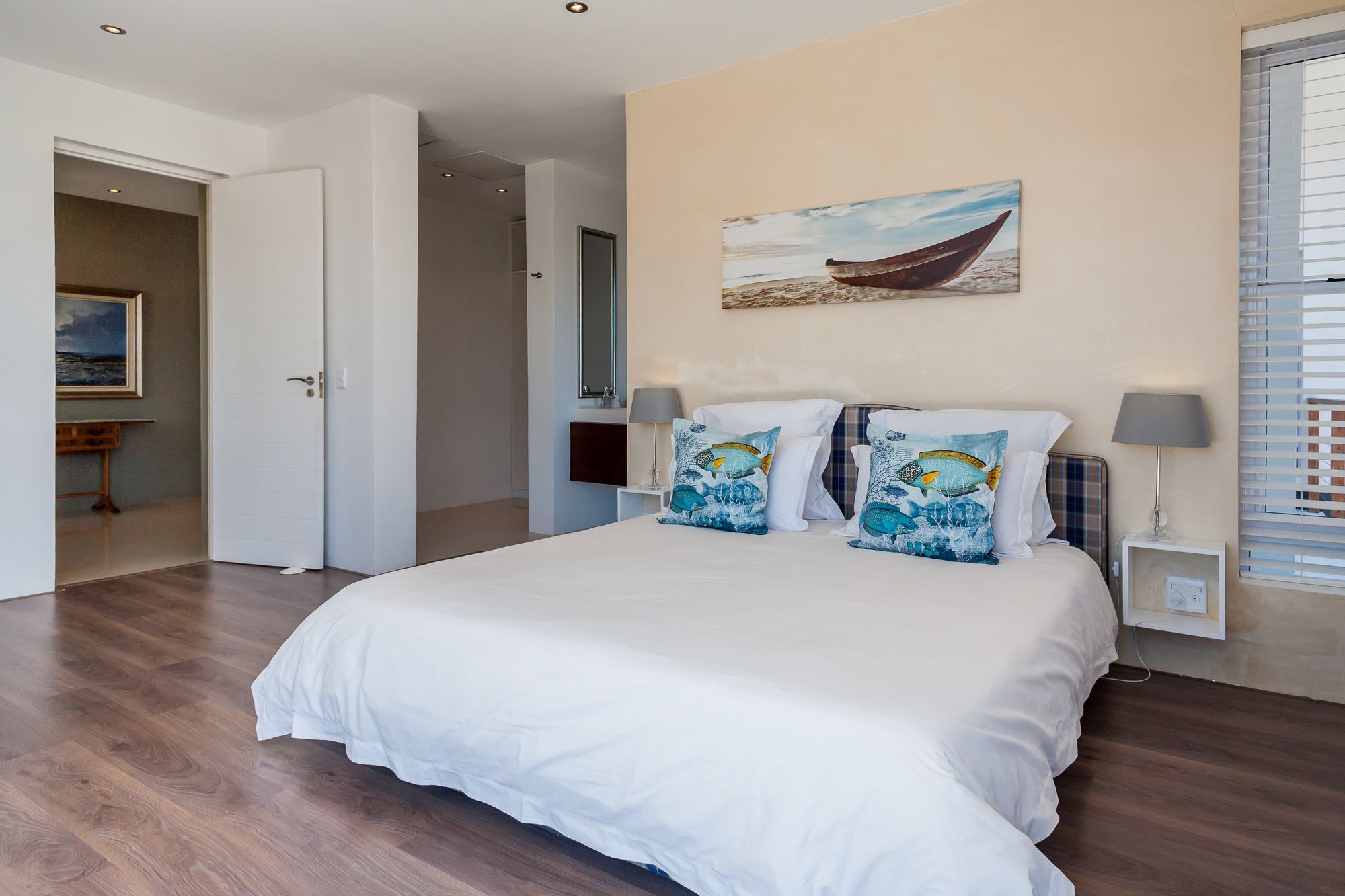 Фото Greenways Beach House