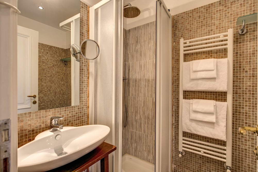 Фото Flann O'Brien Rooms