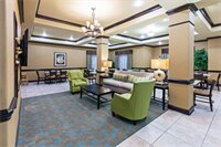 Фото Holiday Inn Express Hotel & Suites Victoria, an Ihg Hotel