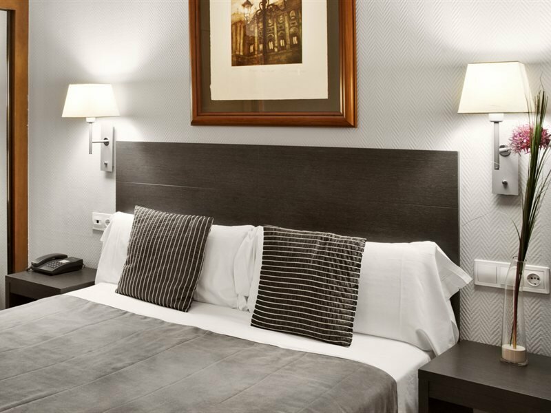 Фото Mercure Madrid Centro