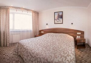 Gostinitsa Tomsk (Tomsk, Kirova Avenue, 65) ، فندق