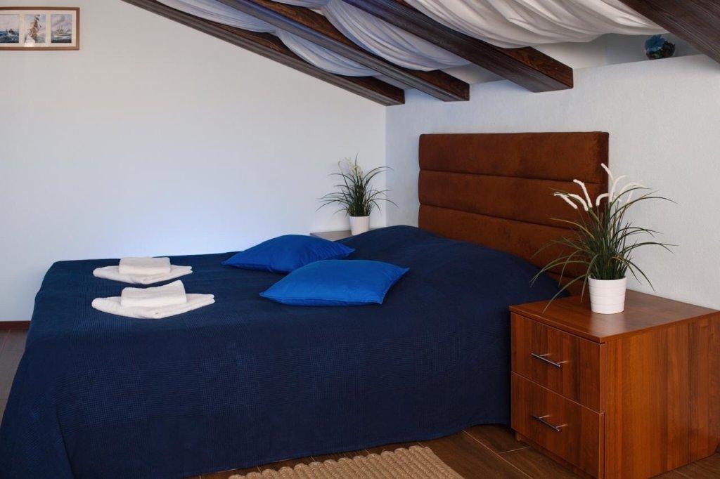 Фото Мини Отель на Сергиевской 13