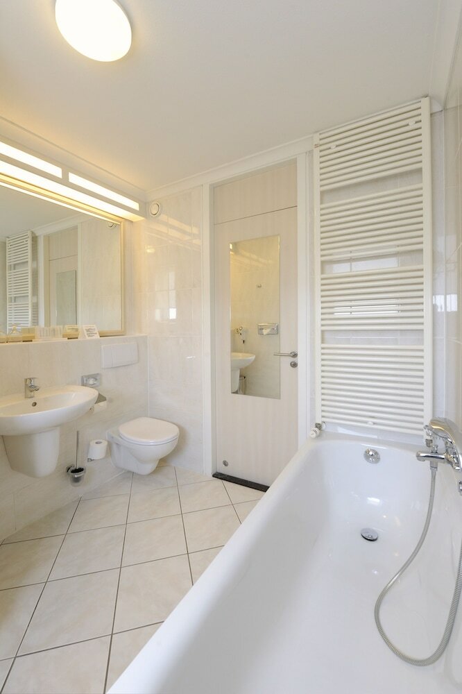 Фото Theaterhotel De Oranjerie