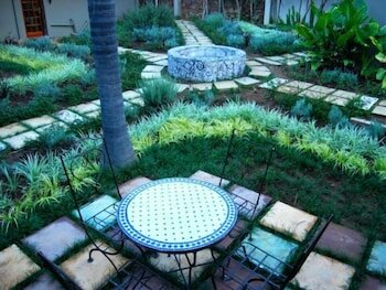 Фото The Wardrobe Guest House