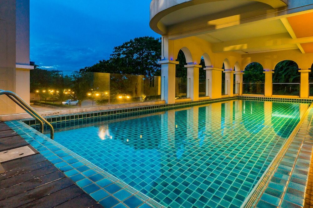 Фото отеля 2