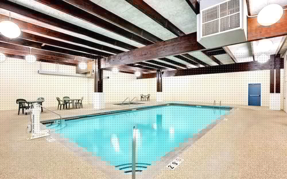 Фото Norwood Inn and Suites Worthington