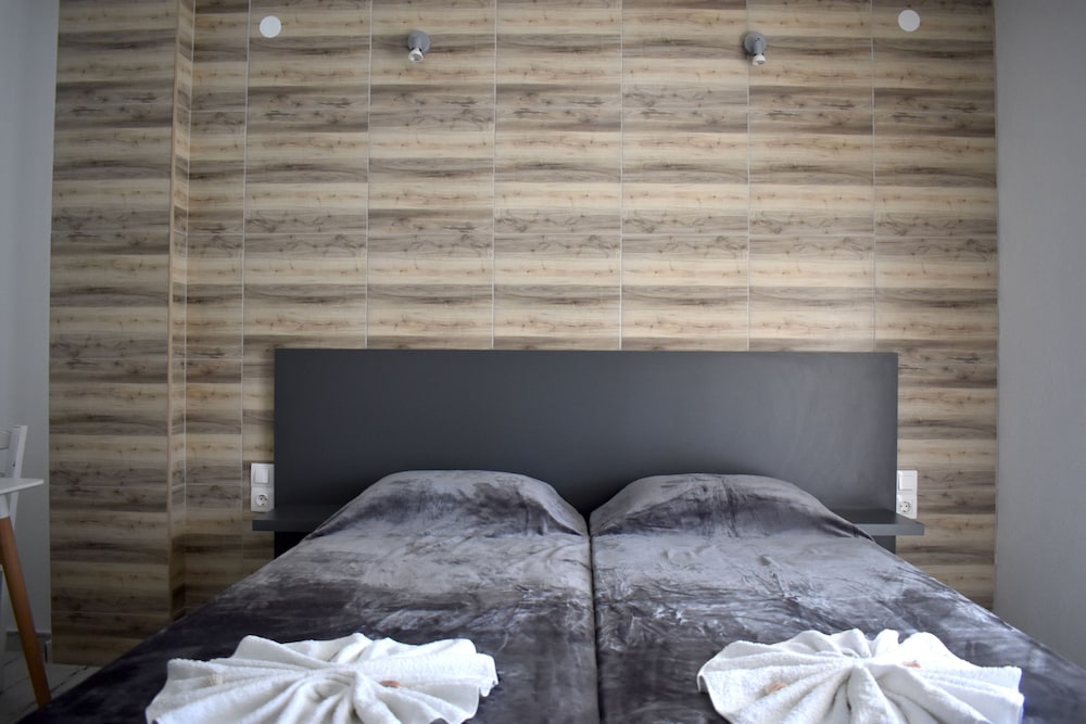 Фото Polykratis Rooms