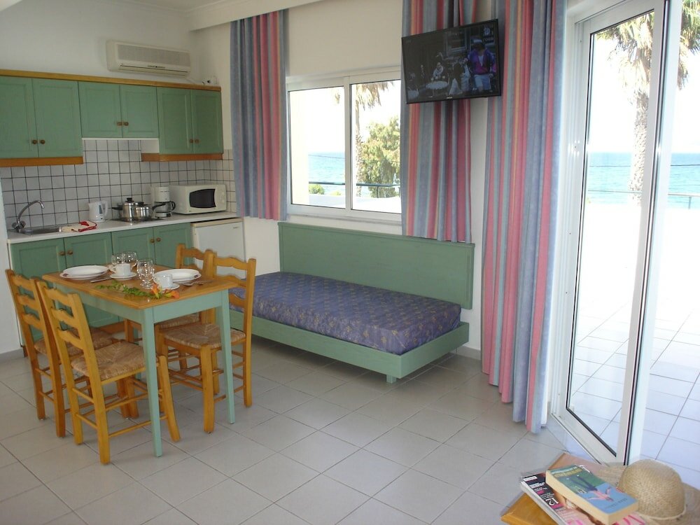 Фото Andromeda Hotel Apartments