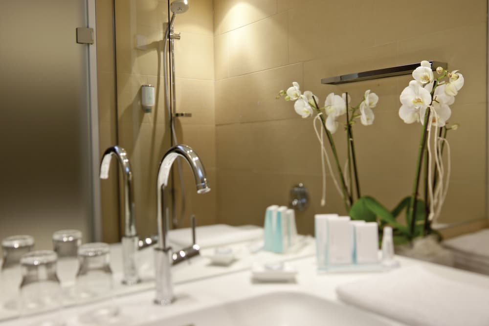 Фото DoubleTree by Hilton Vienna Schonbrunn