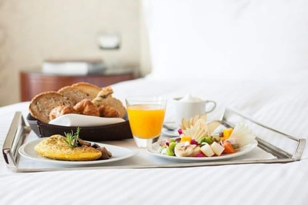 Фото Alvear Art Hotel