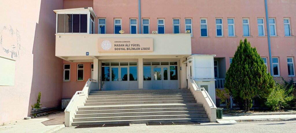 تعليم ثانوي Hasan Ali Yucel Social Sciences High School ، أنقرة، صورة