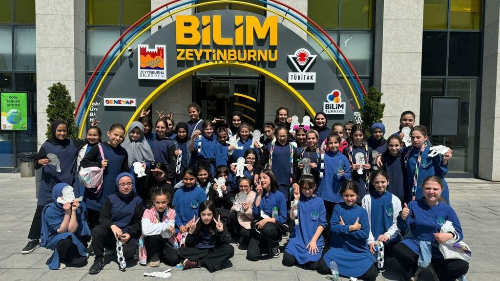 Lyceum Fatih Imam Hatip Lyceum for Girls, Istanbul, photo