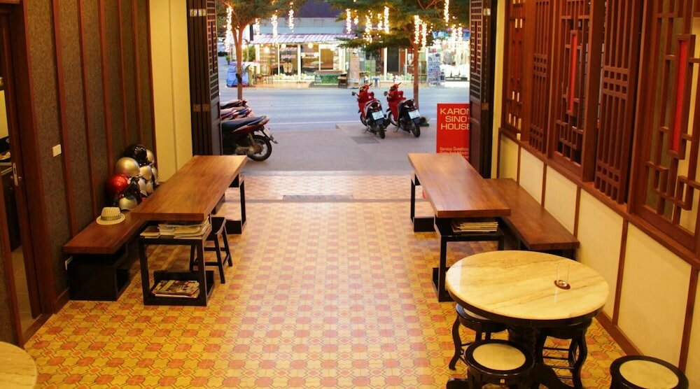 Фото Karon Sino House