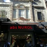 Abs Nurol (İstanbul, Fatih, Yeni Camii Cad., 13A) ، متجر ملابس