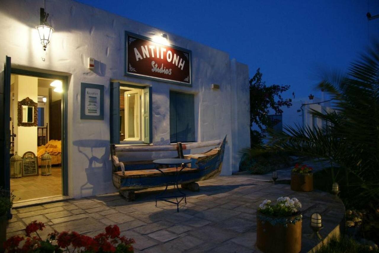 Фото отеля 1