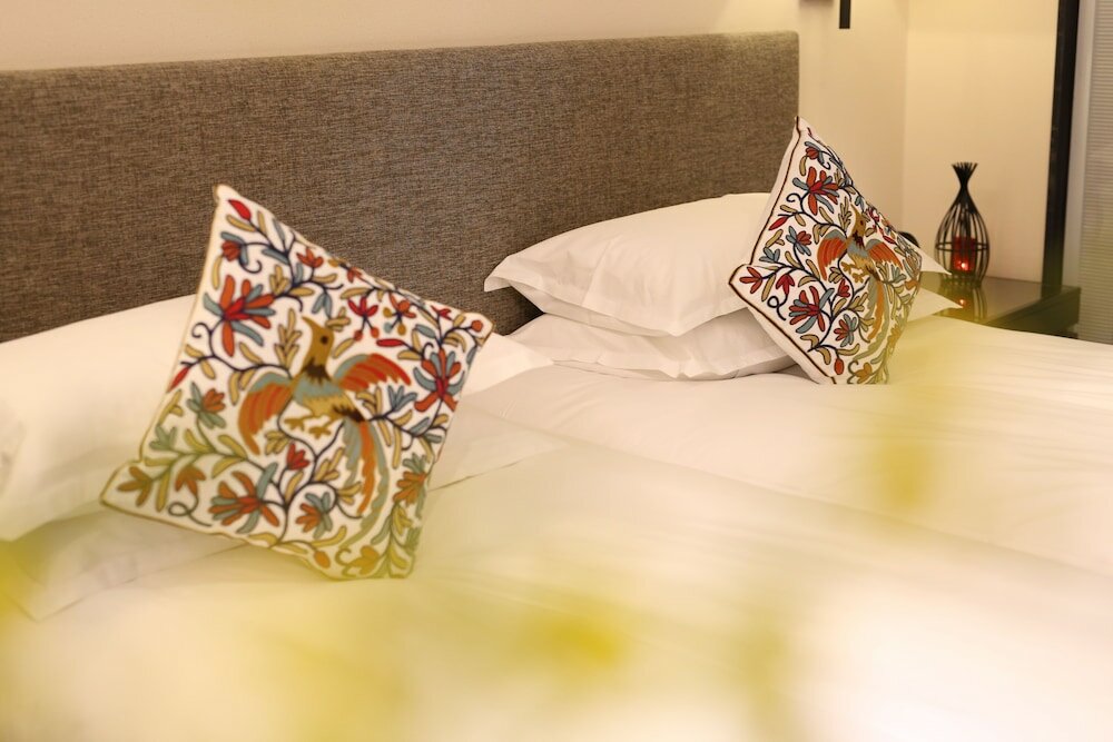 Фото Ssaw Boutique Hotel Shanghai Yilin