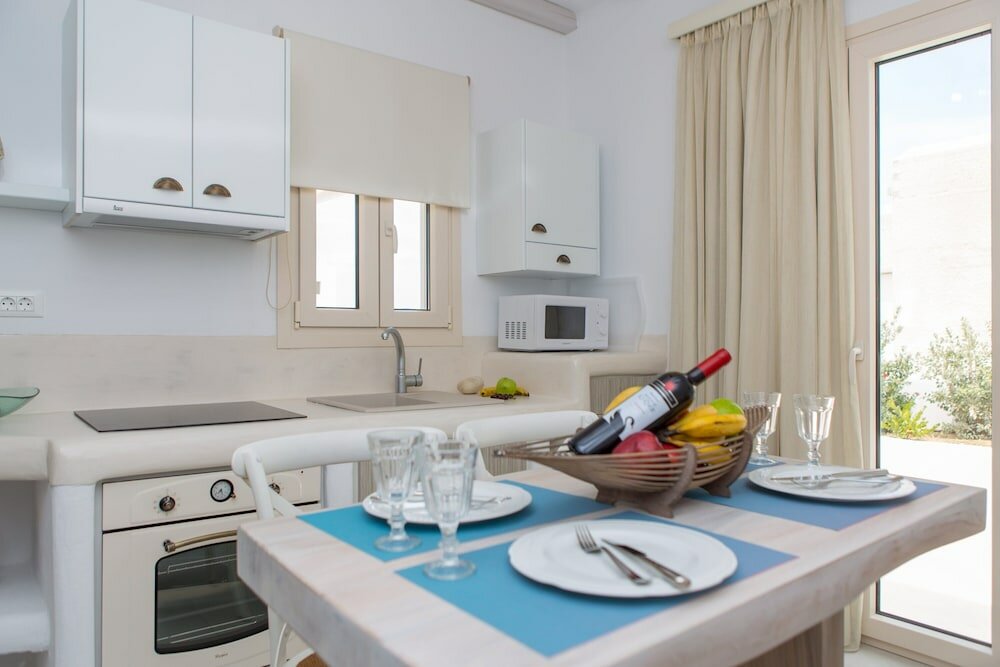 Фото Naxian Lounge Villas