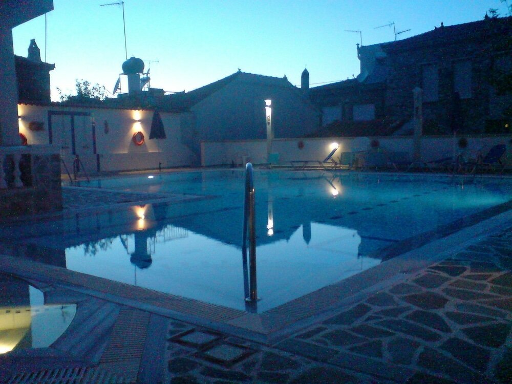 Фото Zafiria Apartments