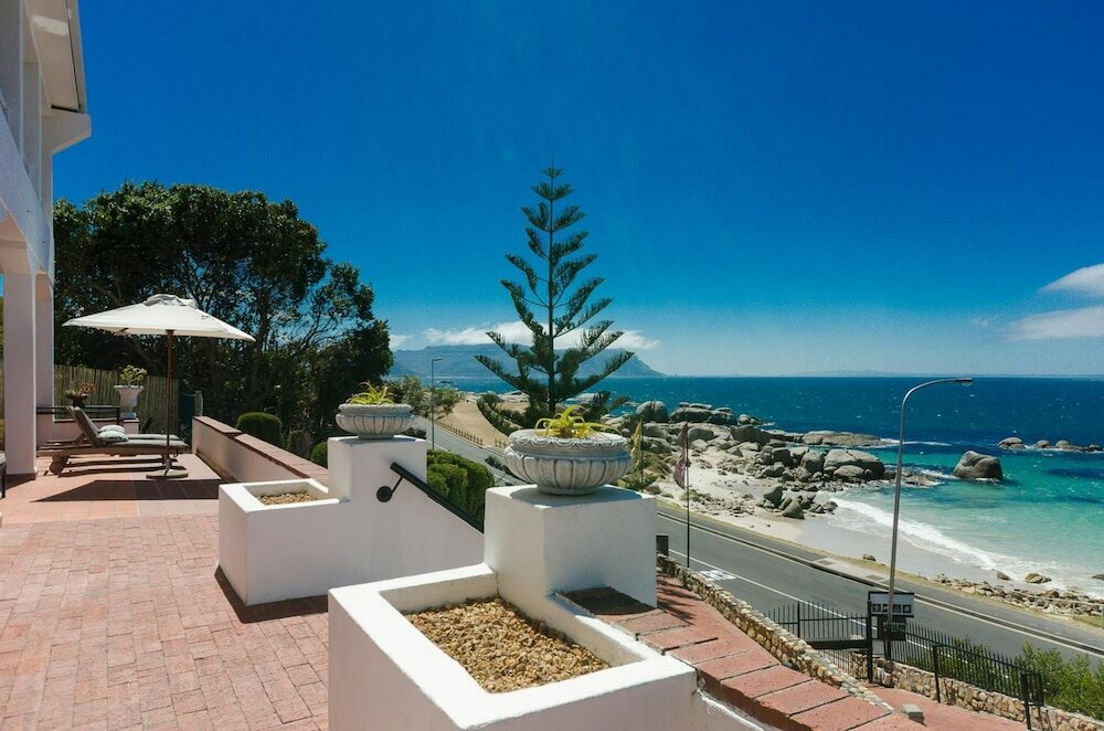 Фото Whale View Manor