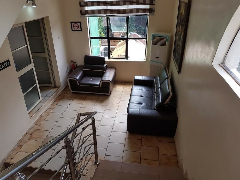 Фото Eddy Vic Hotel