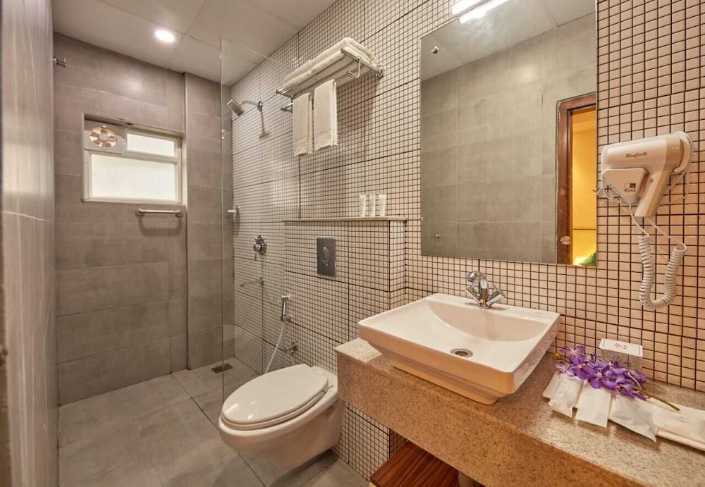 Фото Regenta Inn Indiranagar