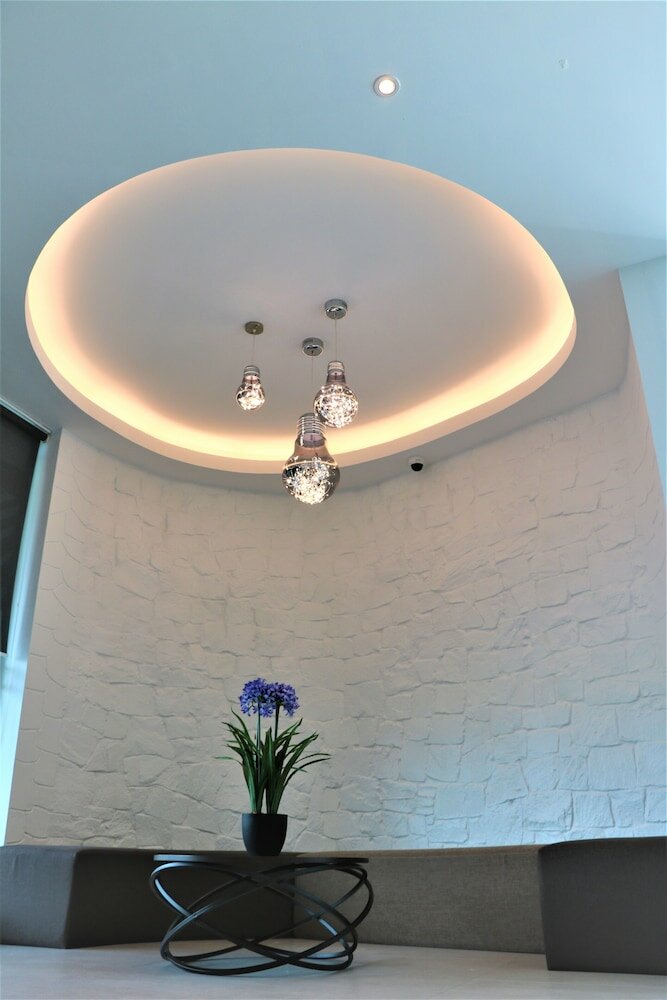 Фото Hotel Longhouse