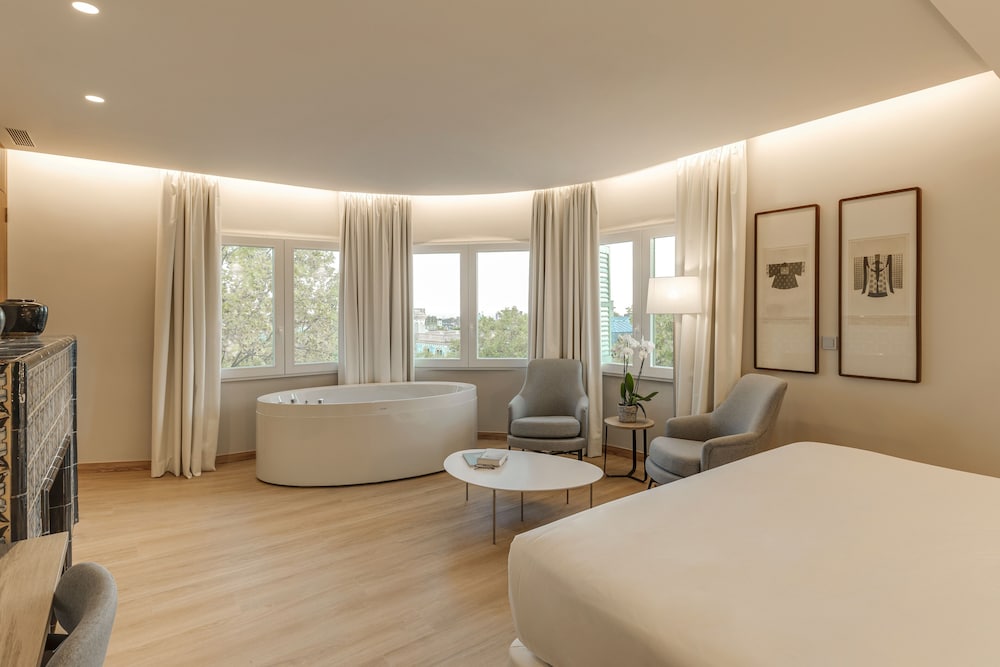 Фото Hotel Boutique Mirlo Barcelona