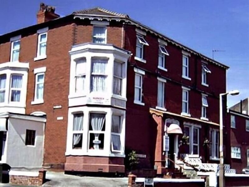 Гостиница The Marnoch Hotel в Блэкпуле