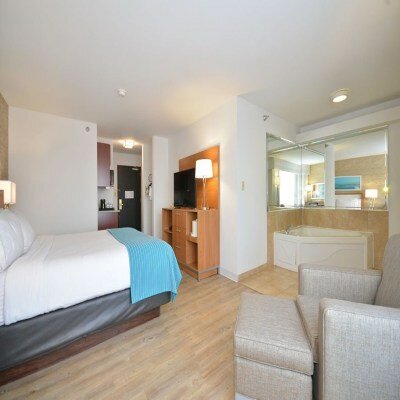 Фото Holiday Inn Express & Suites Farmington, an Ihg Hotel