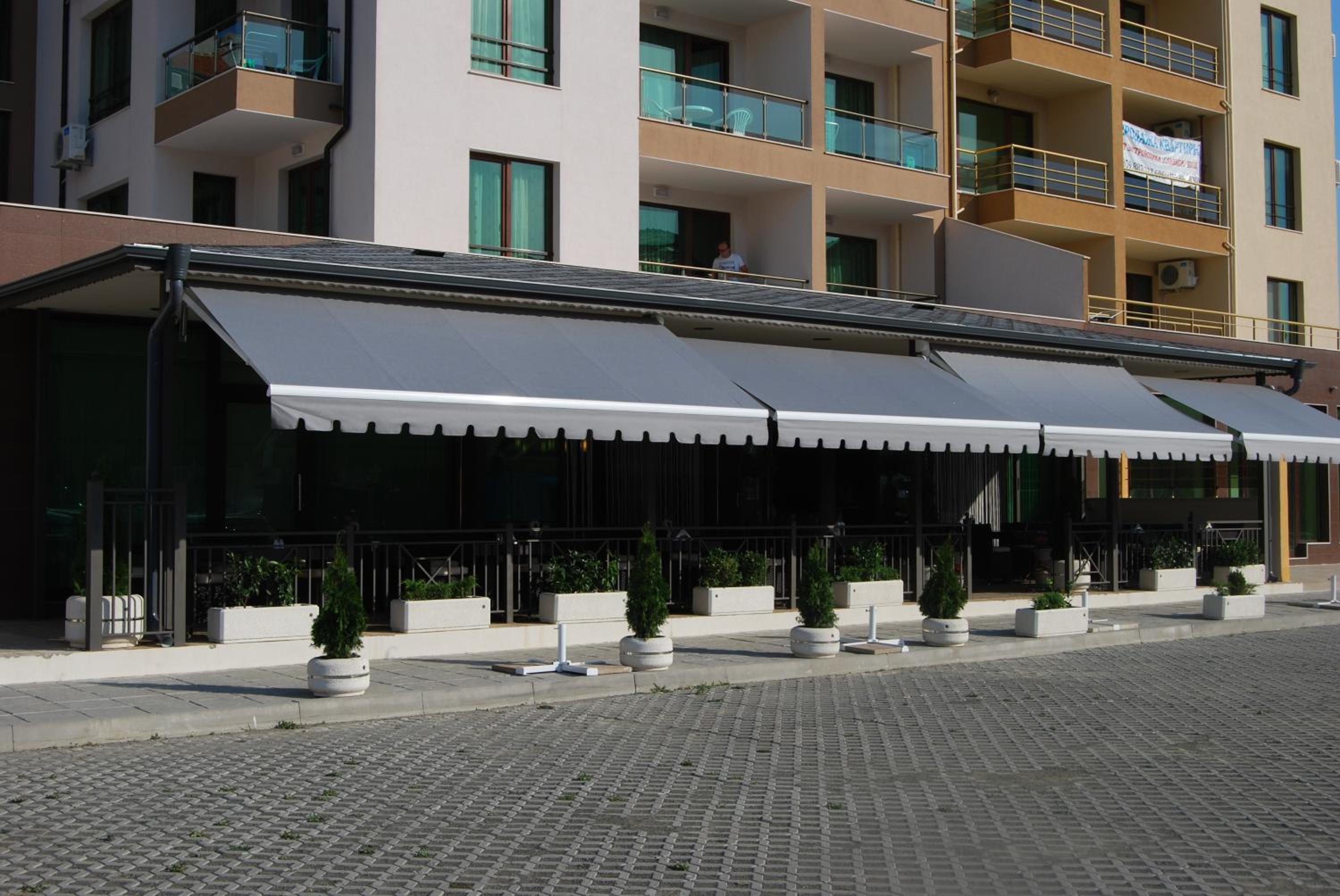 Фото Централ Плаза Поморие